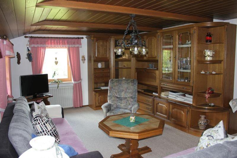 Neukirchen am Teisenberg Ferienwohnung Sattler מראה חיצוני תמונה